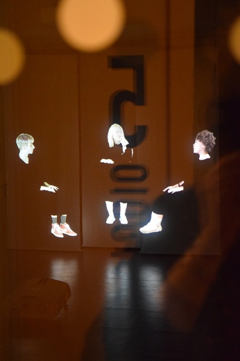 En réserve, performance de Maéva Sanz  © Ircam-Centre Pompidou, photo : Murielle Ducas